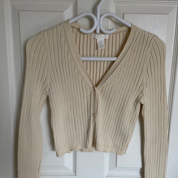 BRAND NEW: Cream, knit cropped button up sweater - Picture 1 of 1